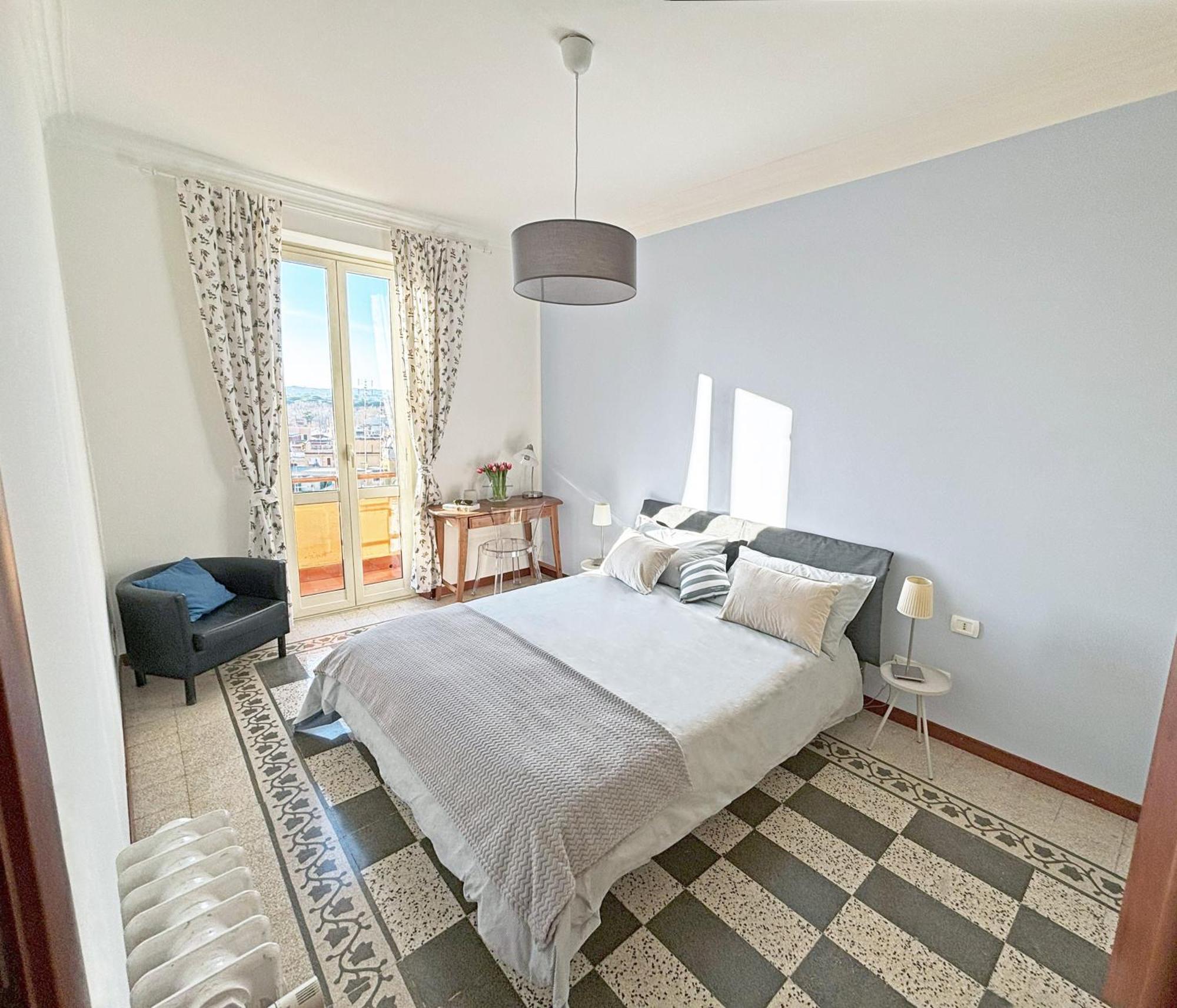 Domusbritannia San Giovanni Apartment *